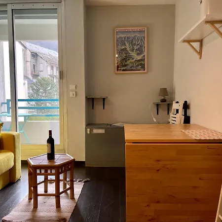Studio Apartment